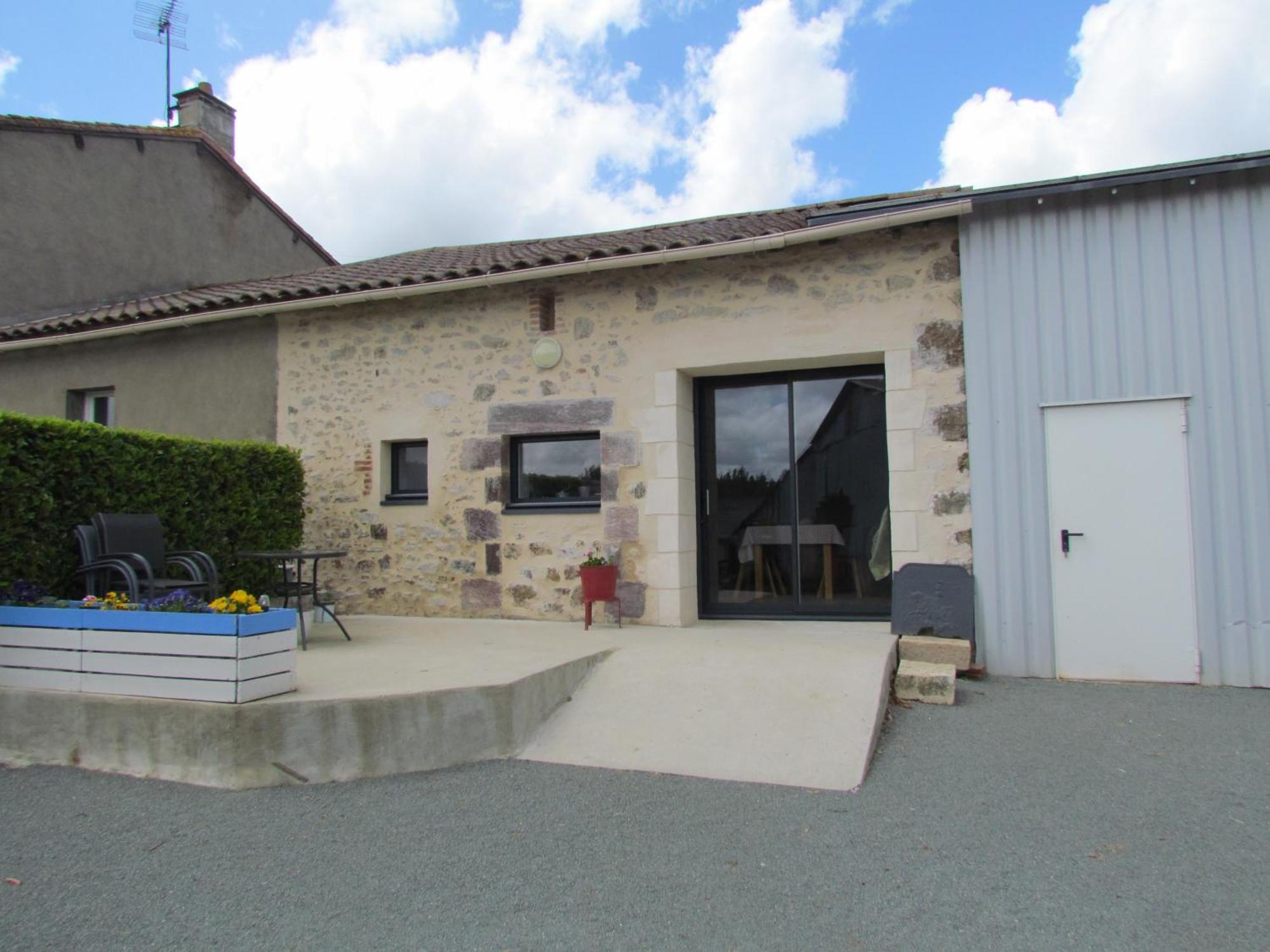 Gite La Petite Maison Montournais المظهر الخارجي الصورة